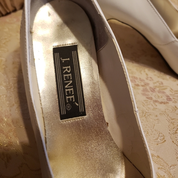 J RENEE LADIES SHOES - Picture 2 of 4